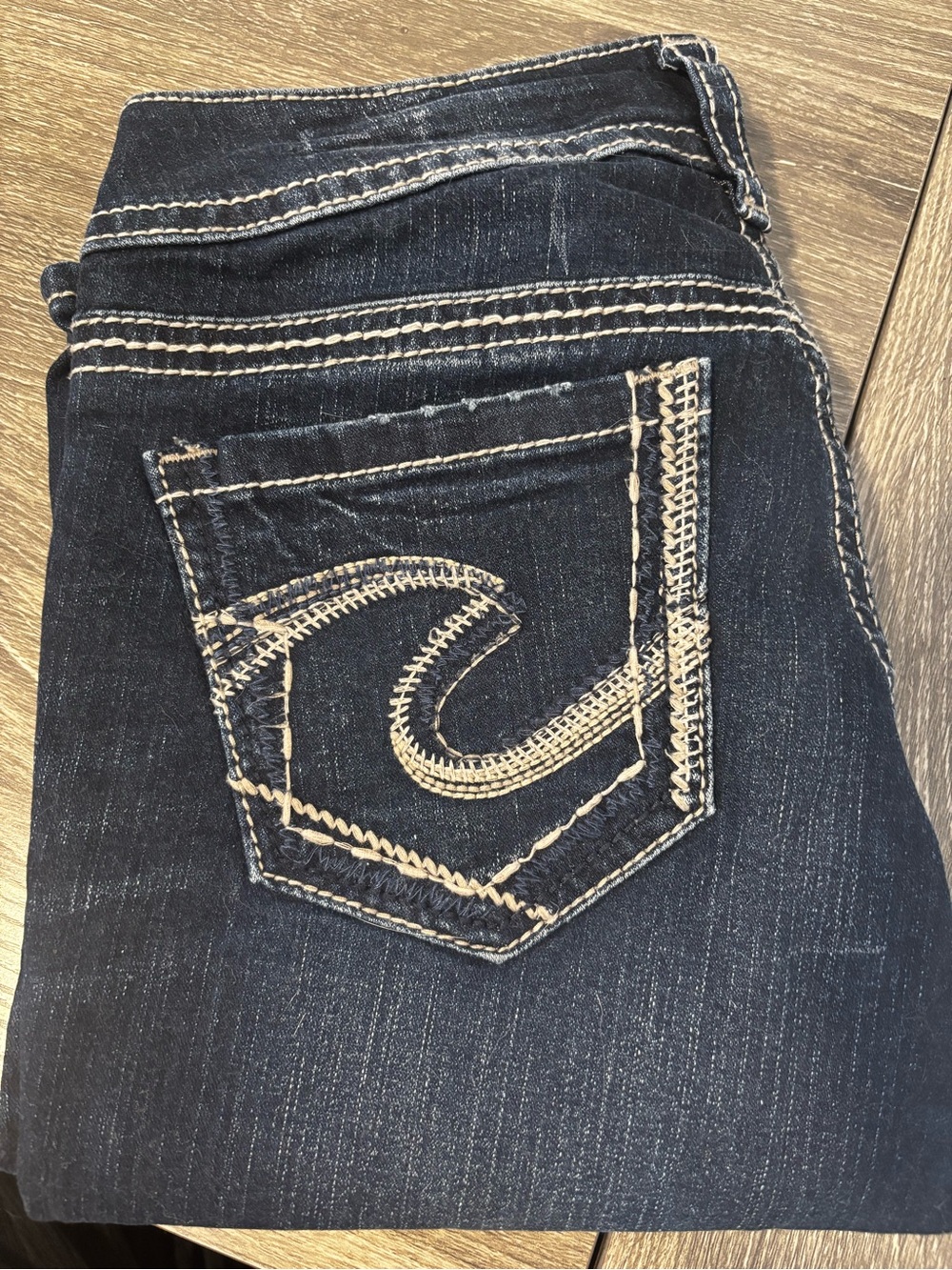 Silver Fluid Denim Women’s Dark Blue Denim Jeans with Contrast Stitching